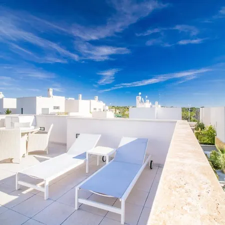 De Lujo Villa